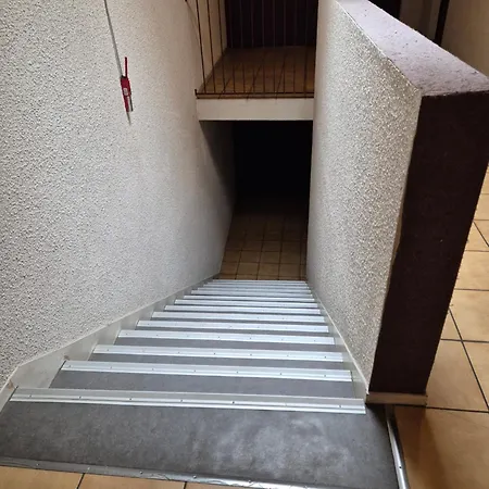 Grand Le Lagon Avec Ascenseur Lägenhet *